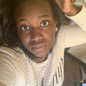 Meet your Posher, Shakela